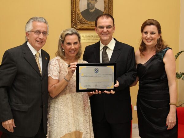 Zambello é Piracicabanus Praeclarus